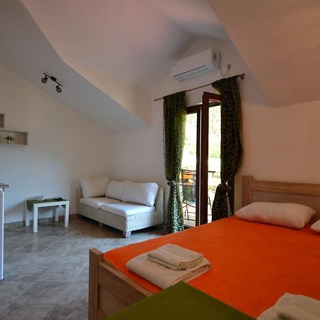 St Duke Apartment コトル エクステリア 写真