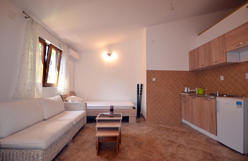 St Duke Apartment コトル エクステリア 写真